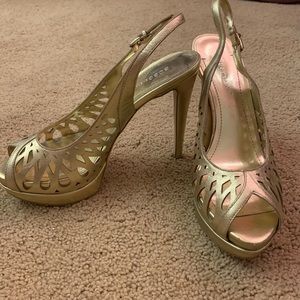 GOLD BCBG shoes